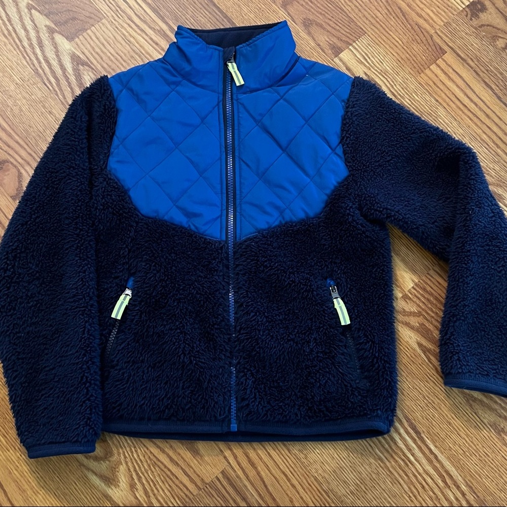 Cute and cozy boys Champion quarter zip pullover. Very soft material. Like new.